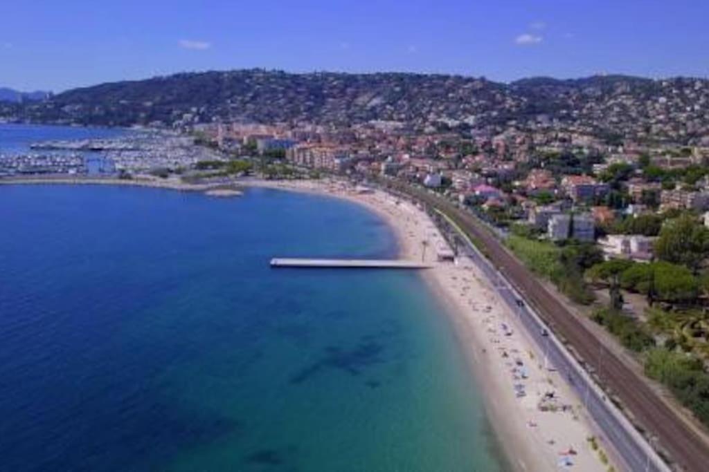 Port Azur Appartement Vallauris Buitenkant foto