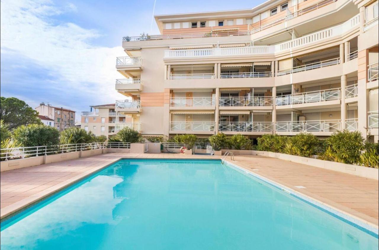 Port Azur Appartement Vallauris Buitenkant foto